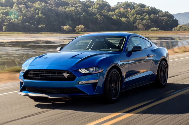 2020-ford-mustang-ecoboost-coupe-cars-under-30k